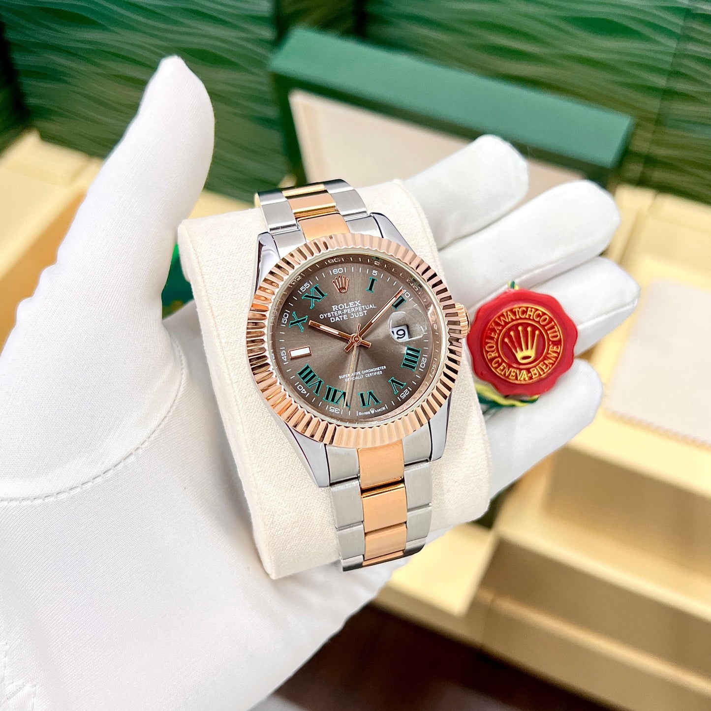 Rolex Premium DateJust Everose
